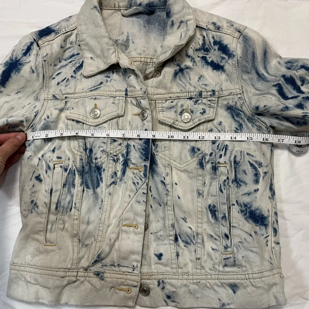 Free People Acid Wash Tie-Dye Jean Jacket Size Small Lightweight Spring Layer - Picture 6 of 7